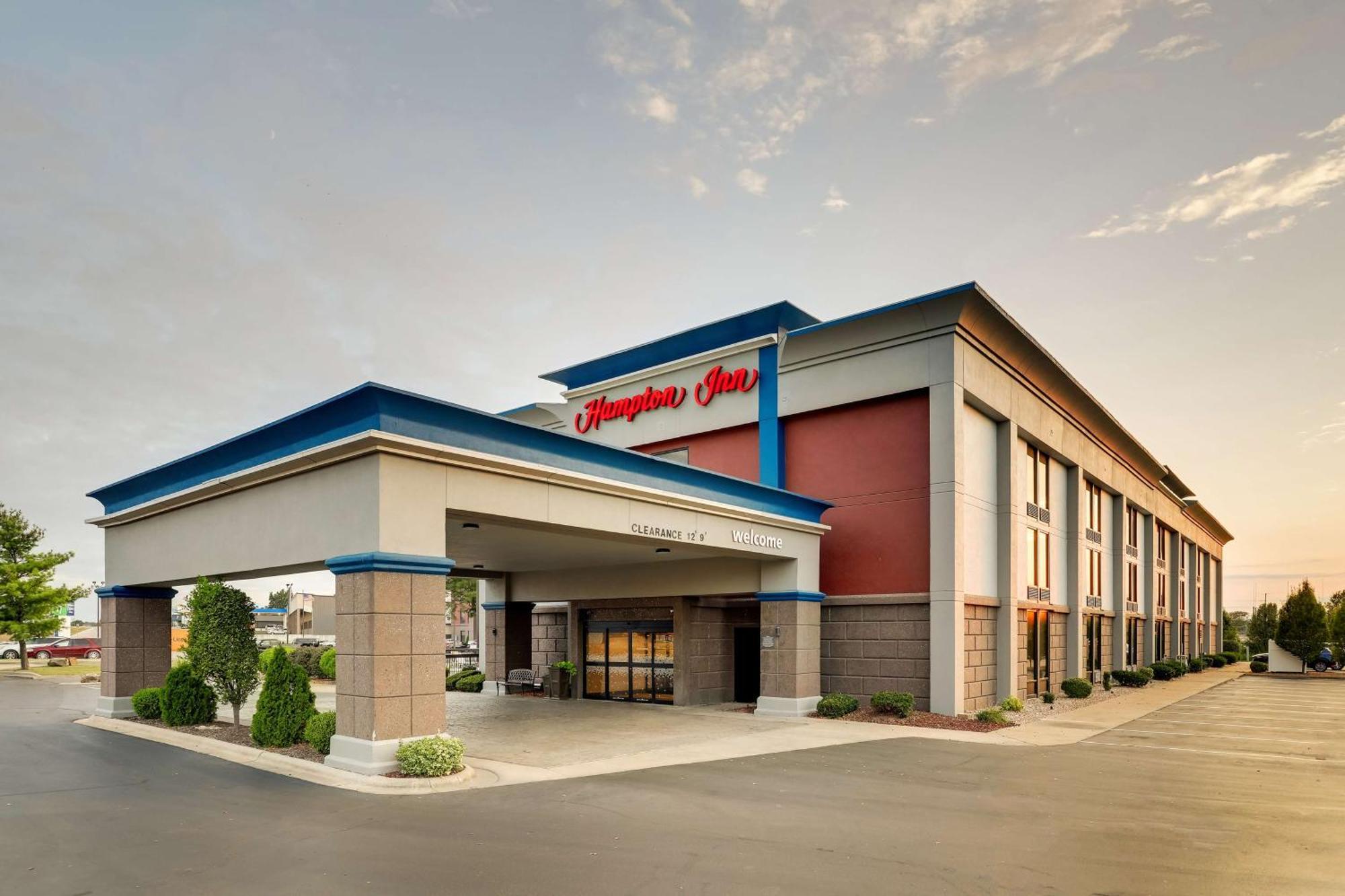 Hampton Inn Lebanon Exterior photo